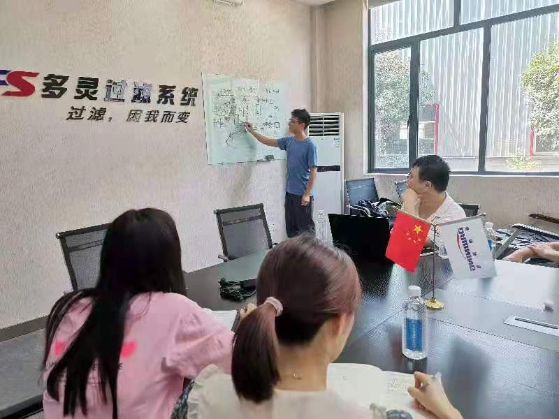 多靈技術(shù)培訓(xùn)，只為更好的服務(wù)